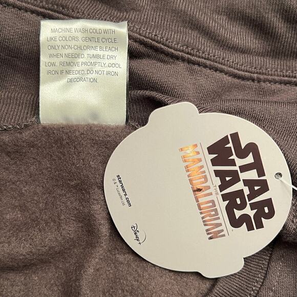 Disney Star Wars NEW Grogu Mandalorian Sweater Juniors M The Child Baby Yoda Top - Picture 8 of 8